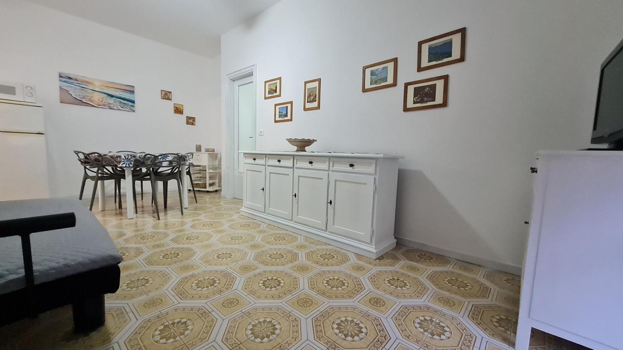 Adele Apartment *